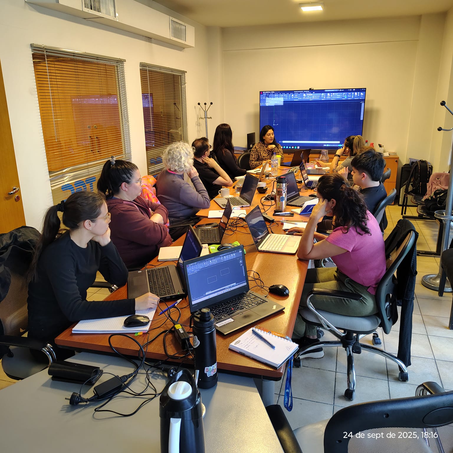 WhatsApp Image 2025-10-04 at 23.01.42 (2)